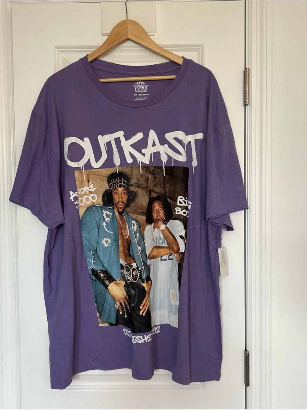 Outkast Men's Boxy Fit Graphic Tee with Short Sleeves, 2XL Purple NEW